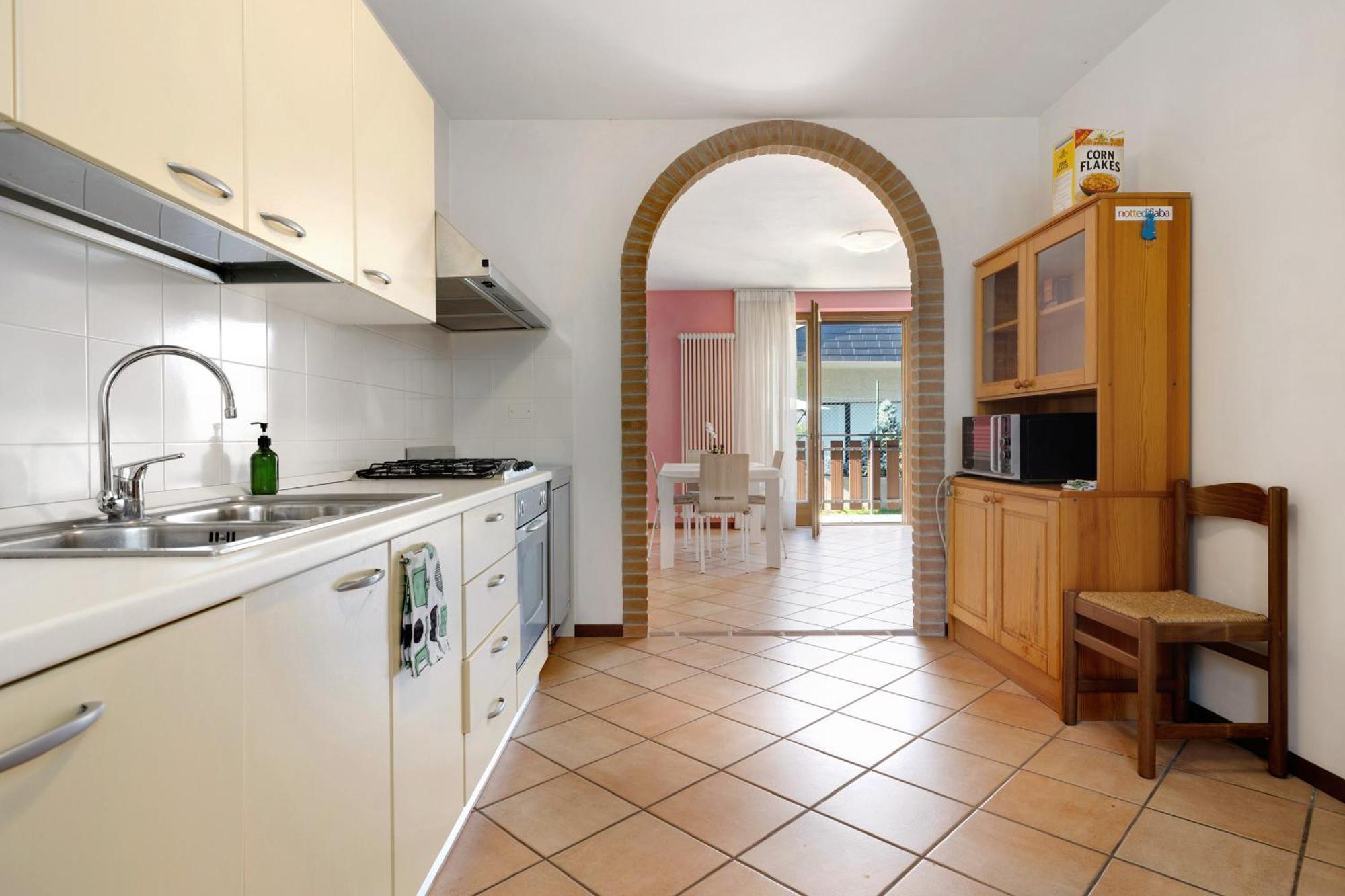 Katzemburg 5 Plus Arco Luaran gambar